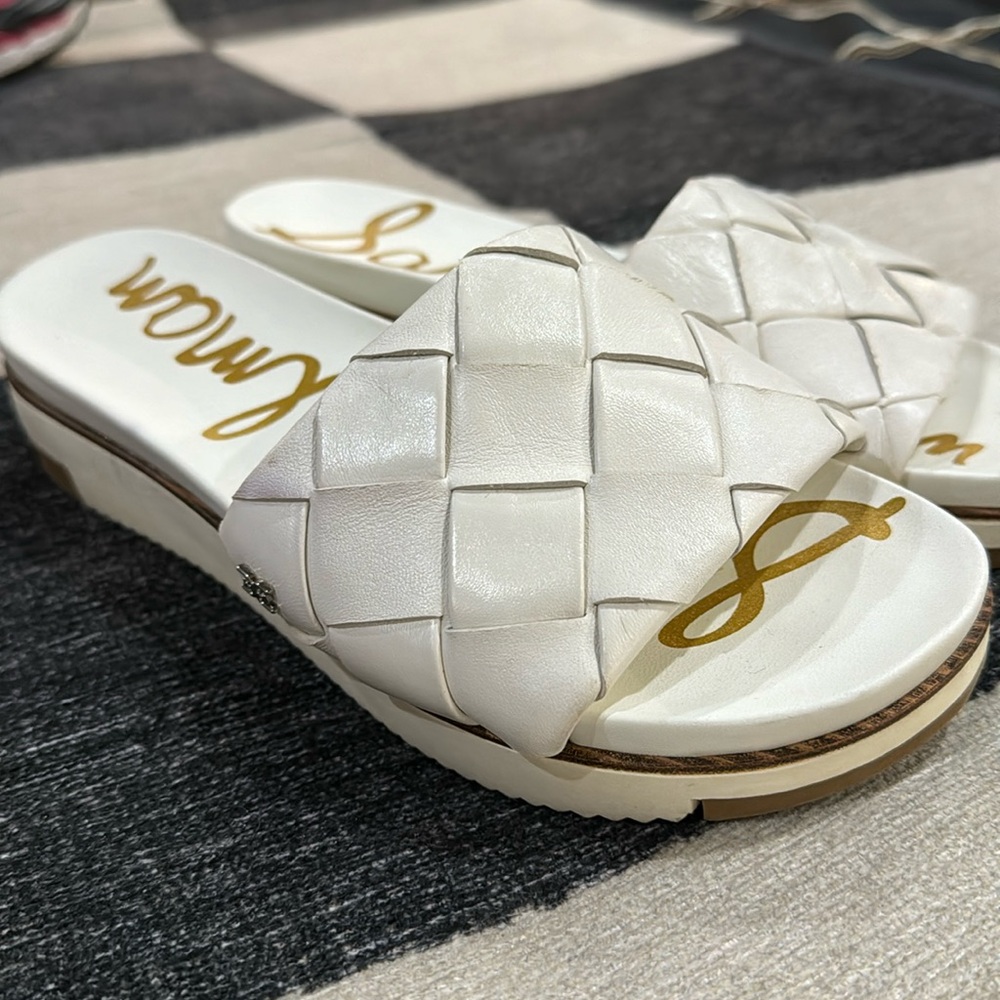 Sam Edelman White Sandals Slides size 7